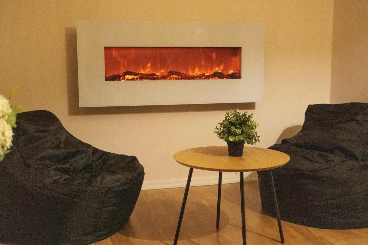 Design Apartment With Lake View, Sauna, Fireplace Rovaniemi Esterno foto