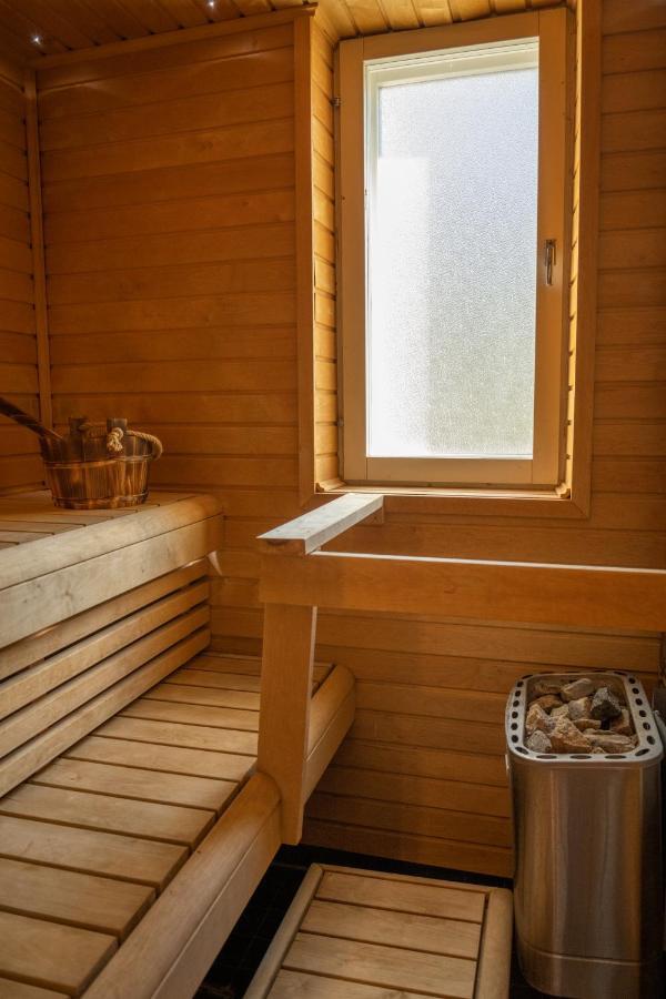 Design Apartment With Lake View, Sauna, Fireplace Rovaniemi Esterno foto